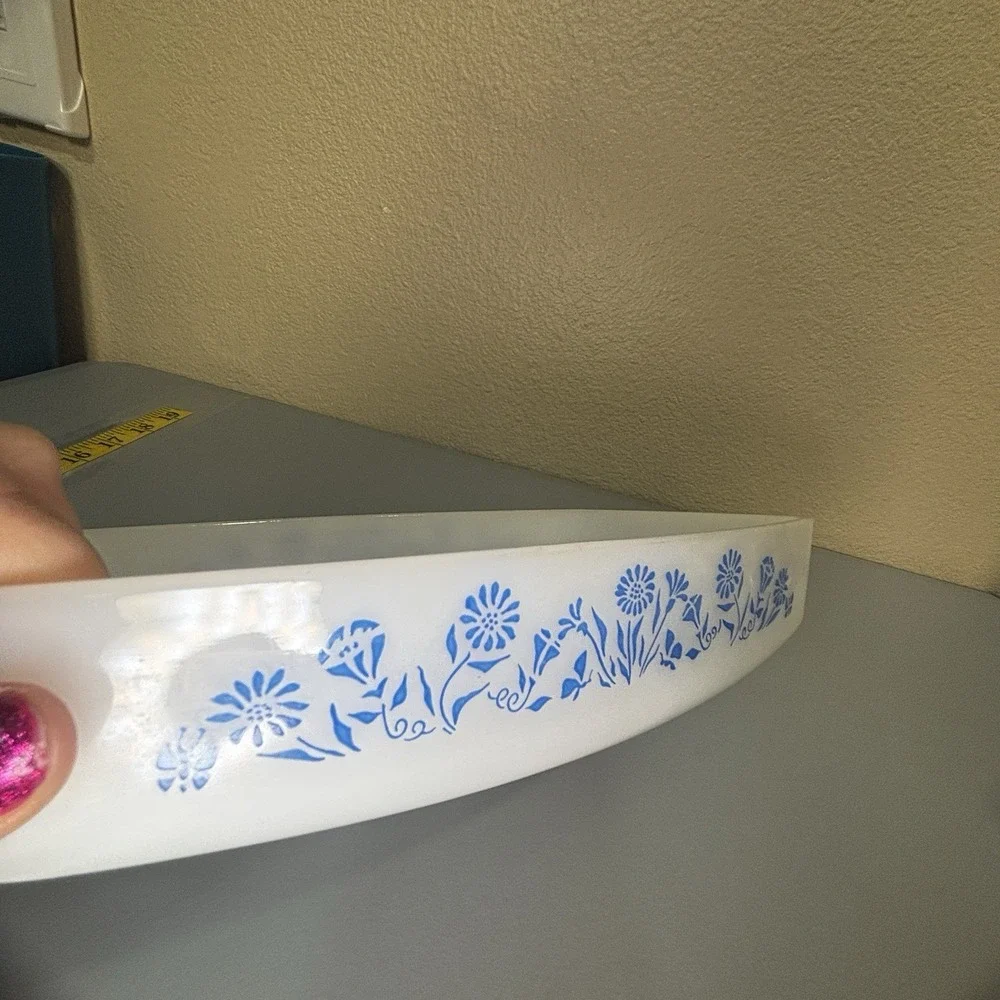 Pyrex Blue Daisy Baking Dish 60's-70's Flowers Casserole Oval Milk Glass Clean